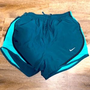 Nike shorts women